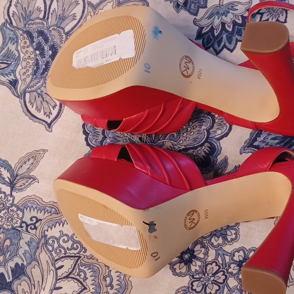 MICHAEL KORS Red Platform High Heel Open Toe Sandals SZ 10M - Picture 13 of 16